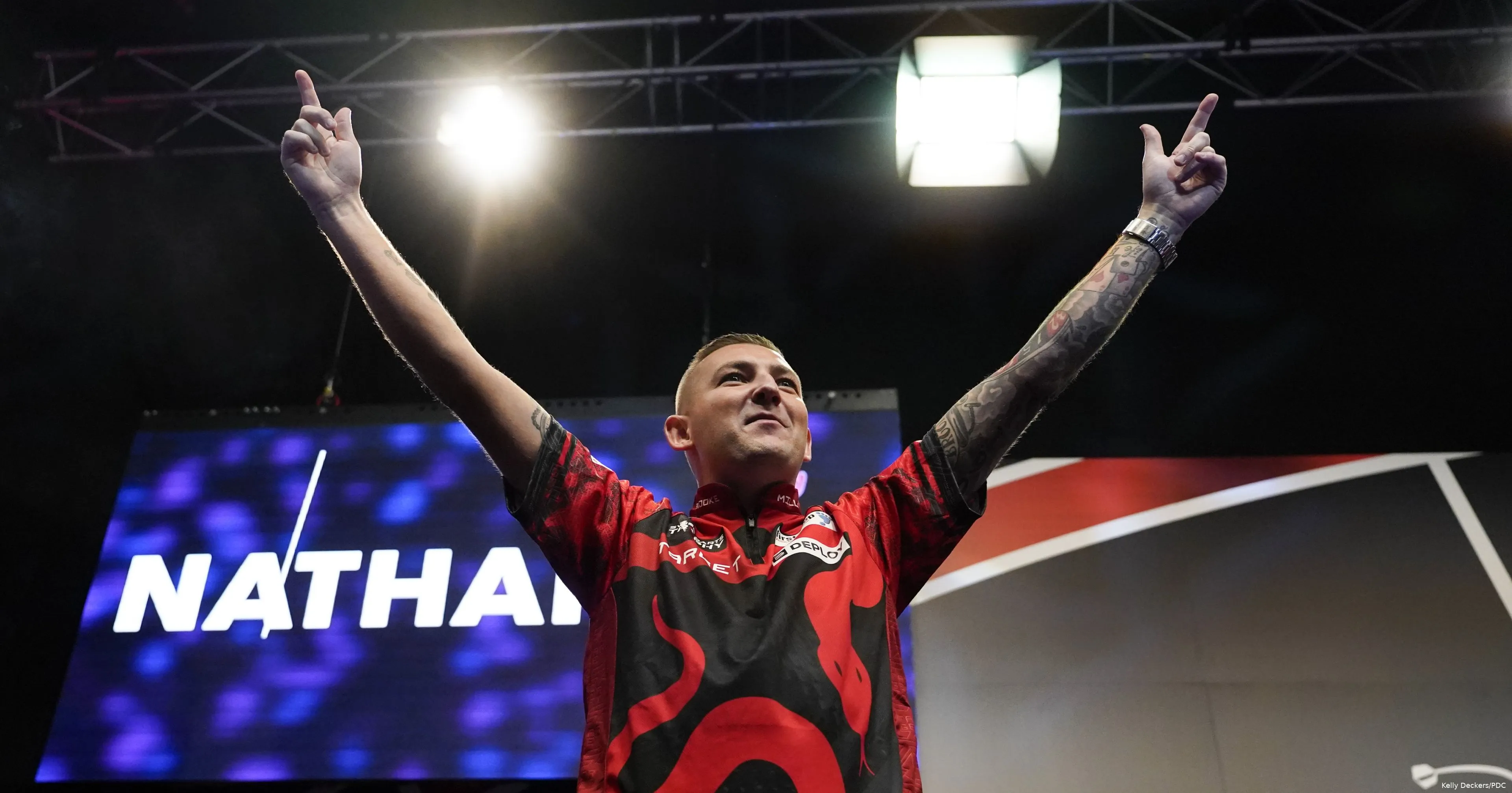 Aspinall sees off Chizzy challenge before Nijman edges past Dobey in